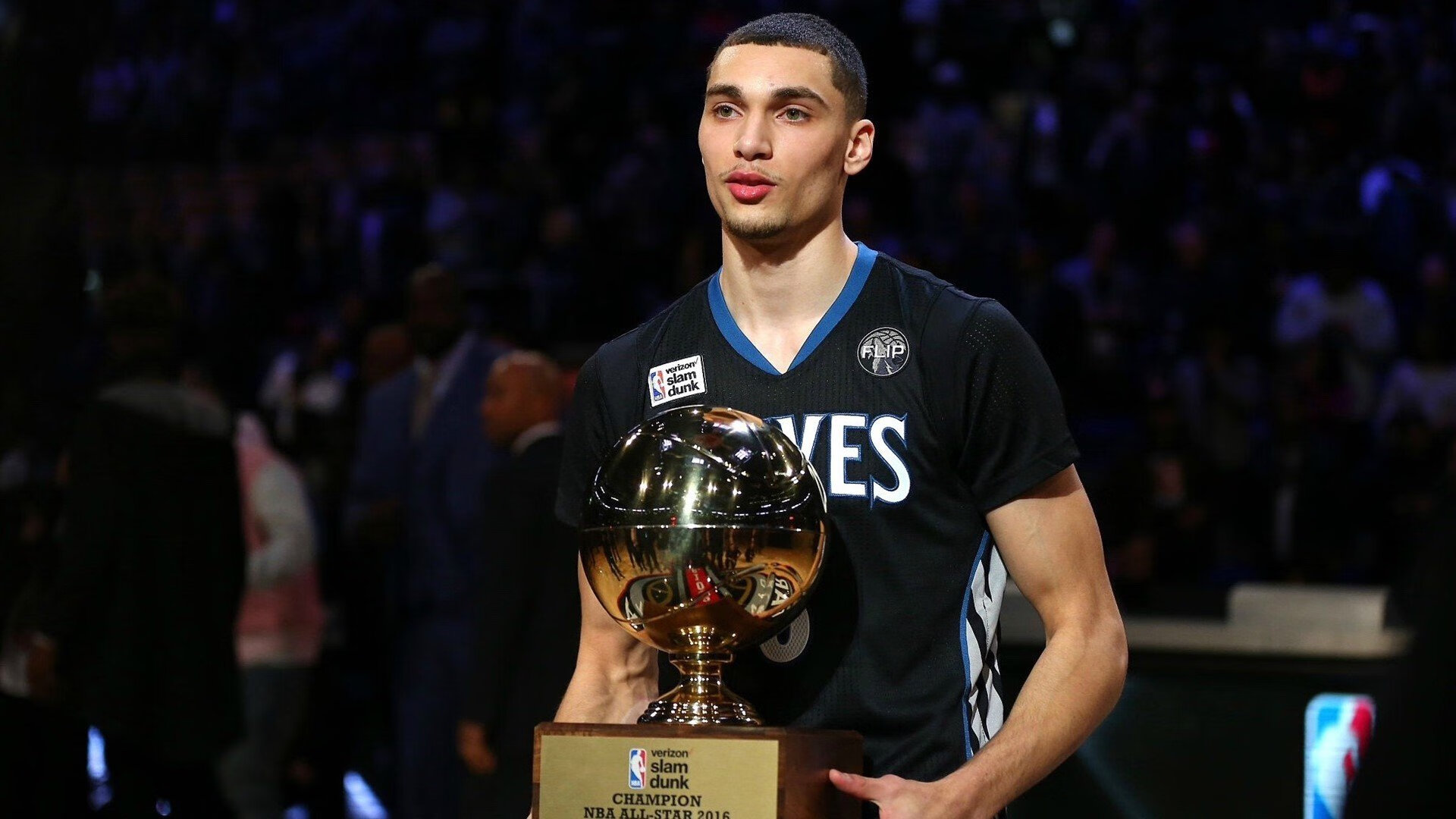 快船队士气火热,争夺最佳战绩,快船队的阵容